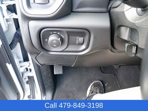 Used 2024 RAM 2500 Big Horn image 26