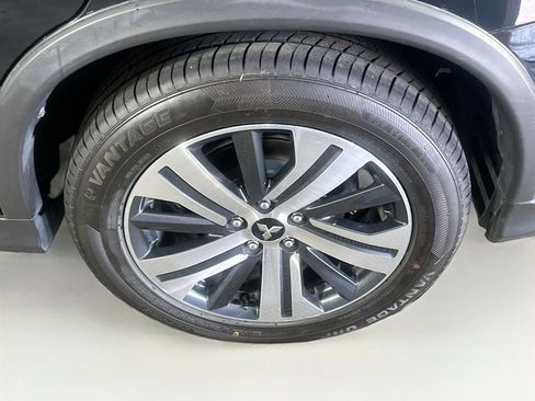 Used 2023 Mitsubishi Outlander Sport SE image 11