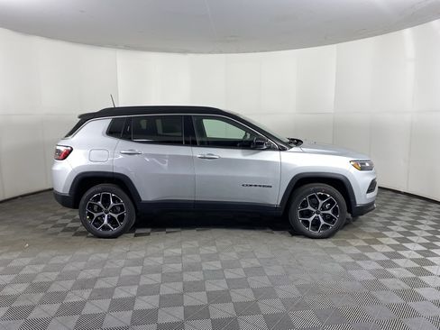 New 2026 Jeep Compass Limited AWD/4WD image 5
