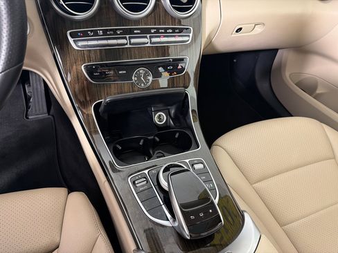 Used 2015 Mercedes-Benz C 300 4MATIC Sedan image 17
