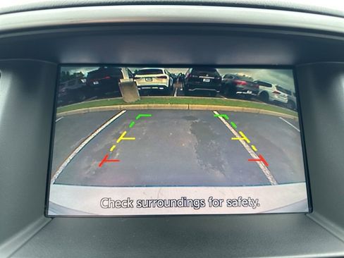 Used 2018 Nissan Pathfinder S AWD/4WD image 23