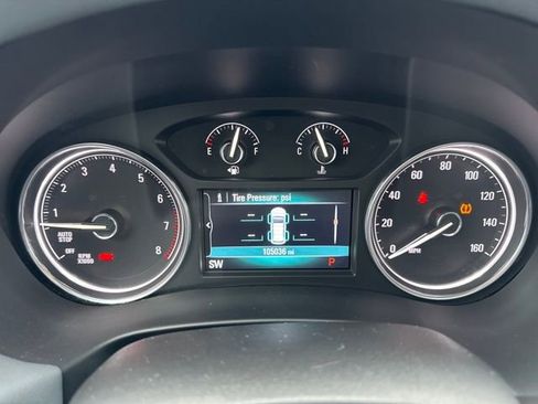 Used 2019 Buick Enclave Essence image 15