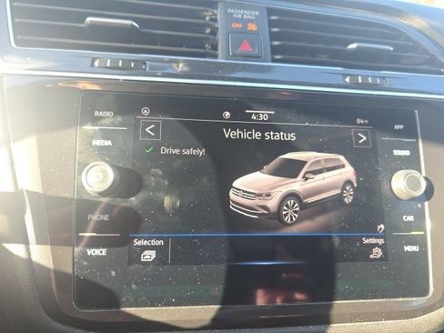 Used 2022 Volkswagen Tiguan SE image 22