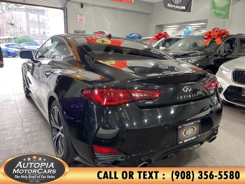 Used 2022 INFINITI Q60 3.0t Luxe w/ Essential Package image 3