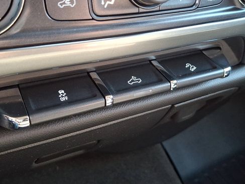 Used 2016 Chevrolet Silverado 1500 LT w/ All Star Edition image 25