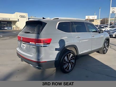 Used 2025 Volkswagen Atlas SEL image 3