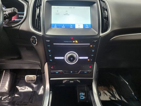 Used 2019 Ford Edge ST w/ Convenience Package AWD/4WD image 17