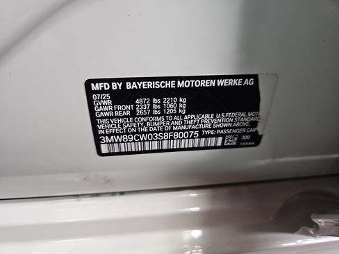 Certified 2025 BMW 330i xDrive Sedan w/ Premium Package AWD/4WD image 39