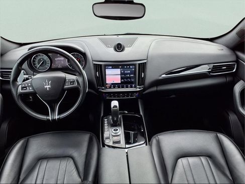 Used 2023 Maserati Levante Modena image 16