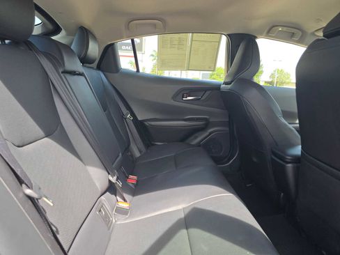 Used 2025 Toyota Prius XLE image 12