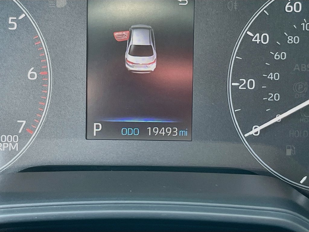 Used 2024 Toyota Corolla SE FWD image 12