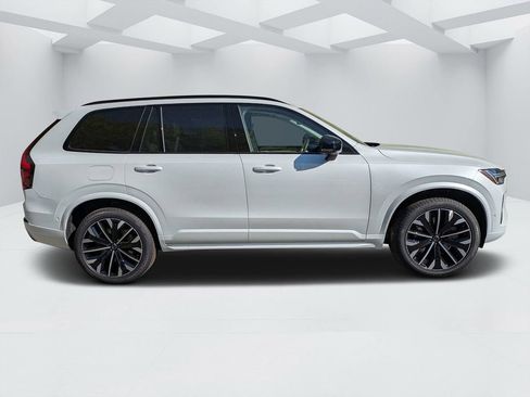 New 2026 Volvo XC90 T8 Ultra w/ Protection Package Premier AWD/4WD image 2
