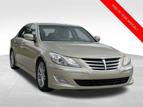 Used 2012 Hyundai Genesis 3.8 w/ Premium Pkg image 1