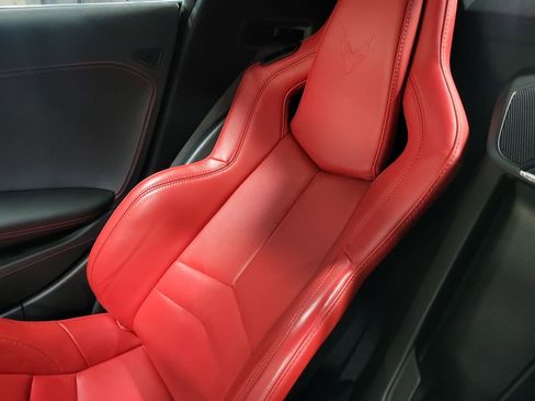 Used 2022 Chevrolet Corvette Stingray Convertible w/ 1LT image 12