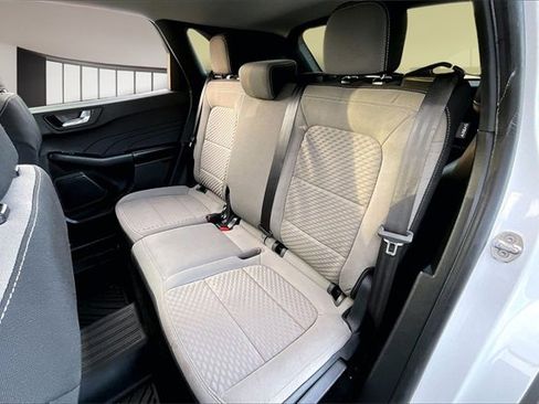 Used 2021 Ford Escape SE image 20