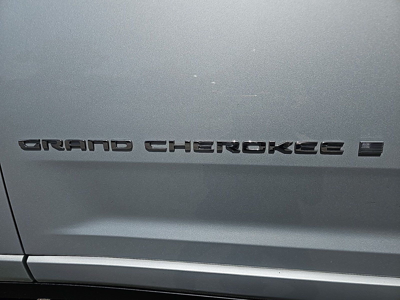 Used 2021 Jeep Grand Cherokee L Overland w/ Luxury Tech Group IV AWD/4WD image 10