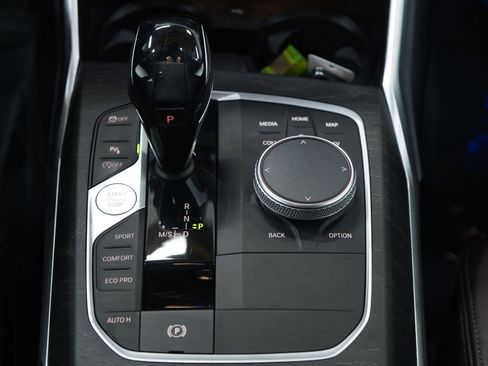 Used 2020 BMW 330i xDrive Sedan w/ Premium Package image 17