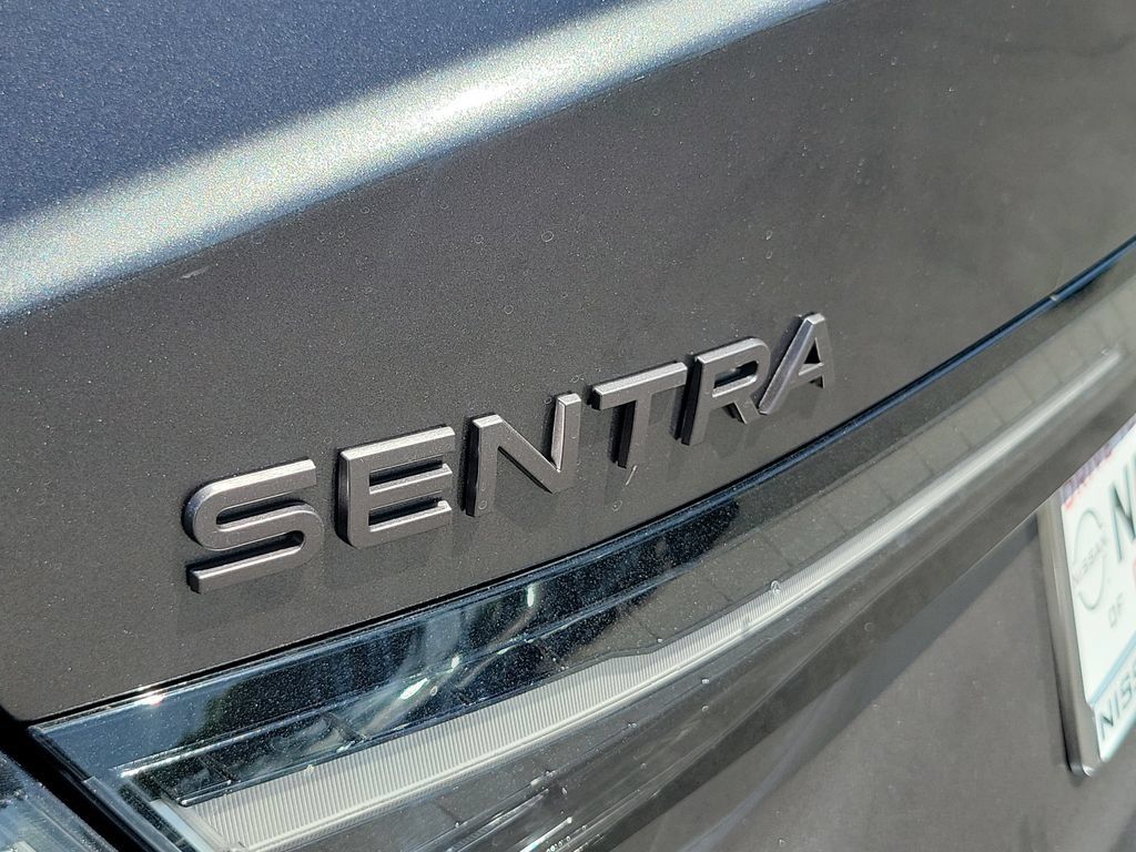 New 2026 Nissan Sentra SL w/ Floor Mat Package FWD image 4