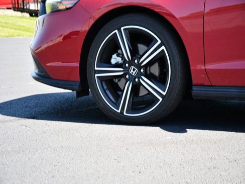 Used 2024 Honda Accord Sport image 12