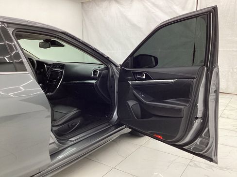 Used 2021 Nissan Maxima 3.5 SV w/ Floor Mat Group FWD image 17