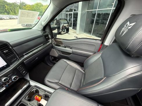 Used 2024 Ford F250 Lariat w/ Lariat Ultimate Package AWD/4WD image 27