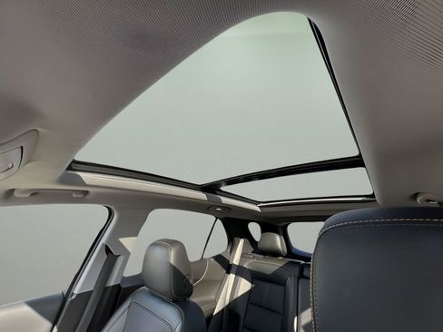 Certified 2023 Chevrolet Equinox Premier image 19