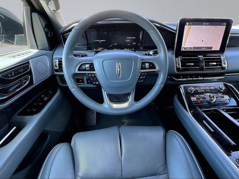 Used 2019 Lincoln Navigator L Reserve AWD/4WD image 5