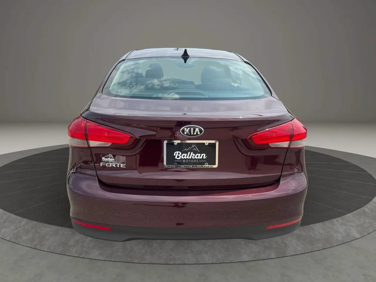 Used 2017 Kia Forte LX FWD image 5