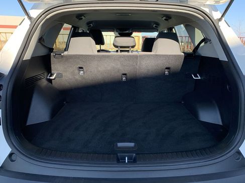 Used 2023 Kia Seltos LX image 12