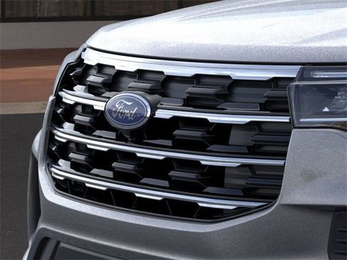 New 2026 Ford Explorer Active image 17