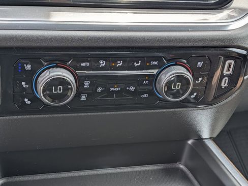 Used 2024 Chevrolet Silverado 3500 High Country w/ High Country Premium Package AWD/4WD image 17