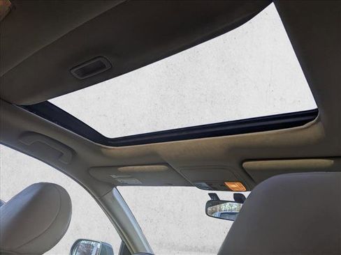 Used 2011 Honda CR-V EX-L image 17