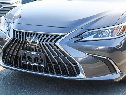 Used 2025 Lexus ES 300h w/ Premium Package FWD image 22