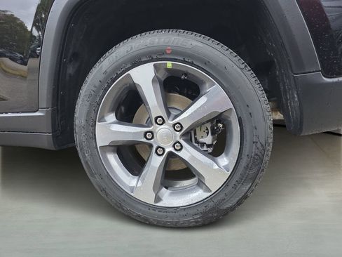 New 2026 Jeep Grand Cherokee Limited RWD image 6