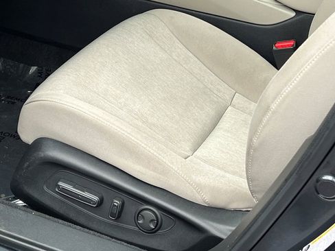 Used 2024 Honda Accord EX image 8
