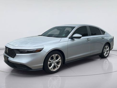Used 2025 Honda Accord LX image 1