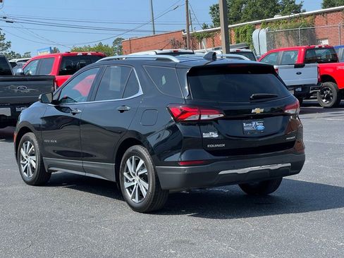 Used 2024 Chevrolet Equinox Premier FWD image 3