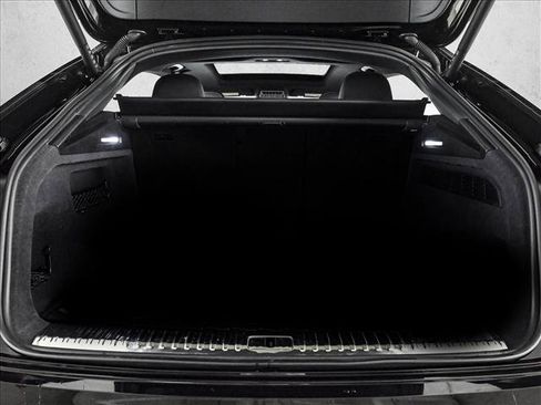 Used 2023 Audi Q8 Premium AWD/4WD image 6