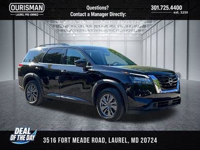 Used 2025 Nissan Pathfinder SV