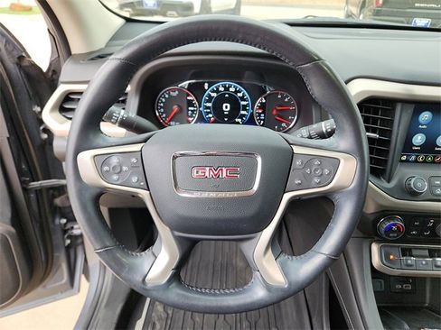 Used 2021 GMC Acadia Denali image 17