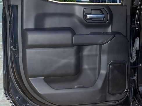 Used 2021 Chevrolet Silverado 1500 Custom AWD/4WD image 15
