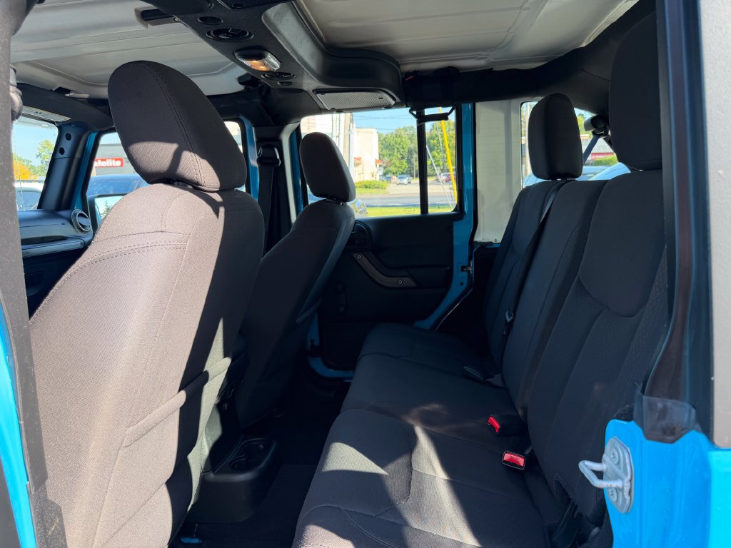 Used 2017 Jeep Wrangler Unlimited Sport w/ Connectivity Group AWD/4WD image 27