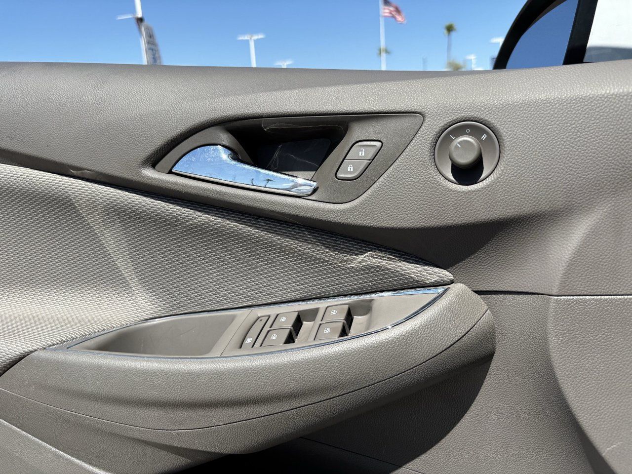 Used 2018 Chevrolet Cruze LT FWD image 19
