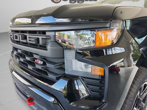 Used 2023 Chevrolet Silverado 1500 Custom Trail Boss AWD/4WD image 29