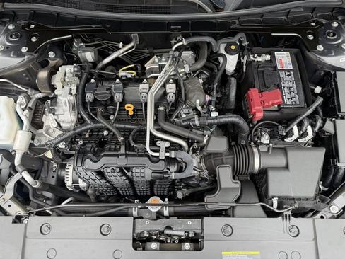 Used 2025 Nissan Altima 2.5 SV FWD image 36