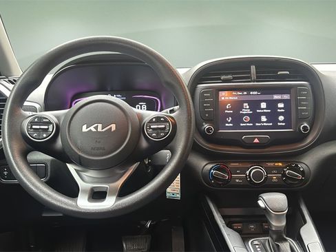 Used 2023 Kia Soul LX w/ Option Group 015 image 12
