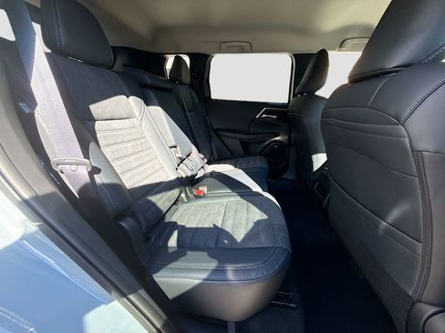 New 2026 Mitsubishi Outlander SE image 28