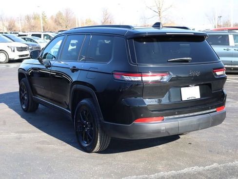 Certified 2024 Jeep Grand Cherokee L Laredo image 7