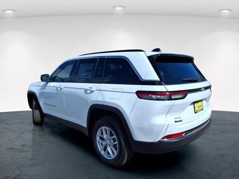 New 2026 Jeep Grand Cherokee Laredo X AWD/4WD image 7