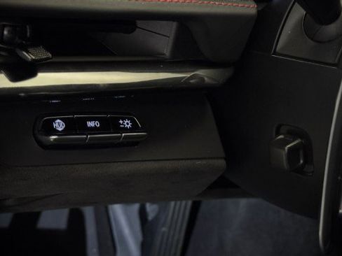 Used 2023 Chevrolet Corvette Stingray Premium Cpe w/ Z51 Performance Package image 12